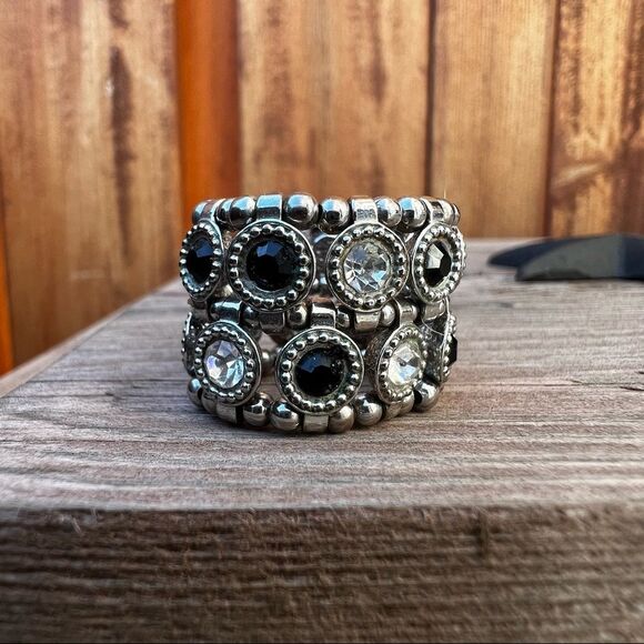 Silver Tone Black Stone Cubic Stretch Elastic Ring Size 8 - Picture 8 of 10
